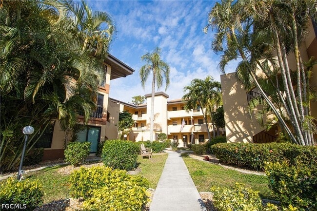 Building Photo - 6142 Whiskey Creek Dr Unit 621