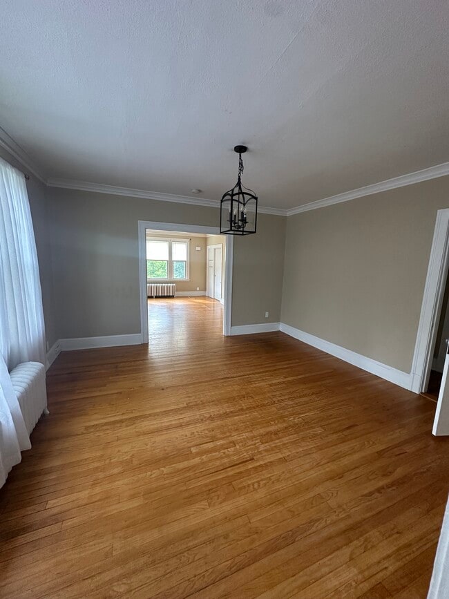 2 Bretton Rd