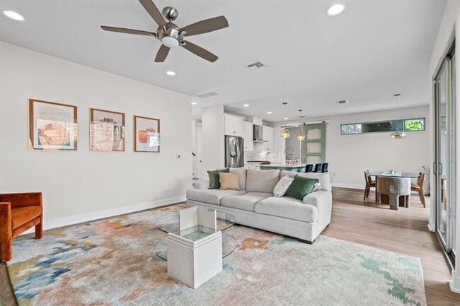 Photo - 2906 Webberville Rd