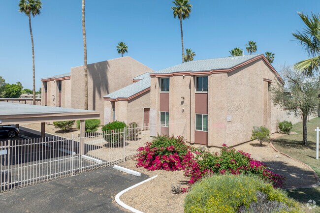 Photo - Sundance Condominiums