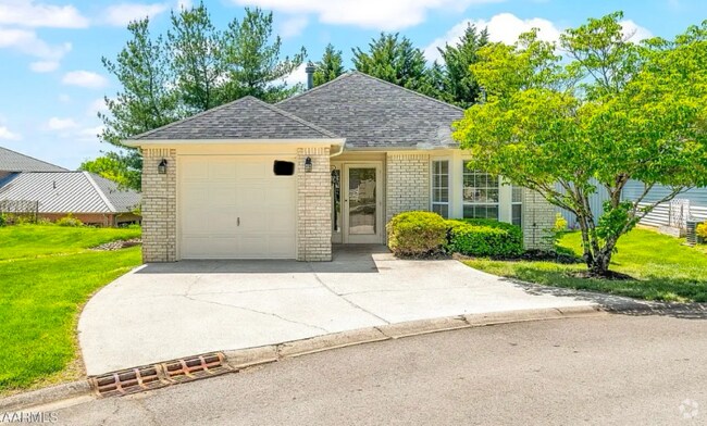 Building Photo - 1619 Chenoweth Cir Rental