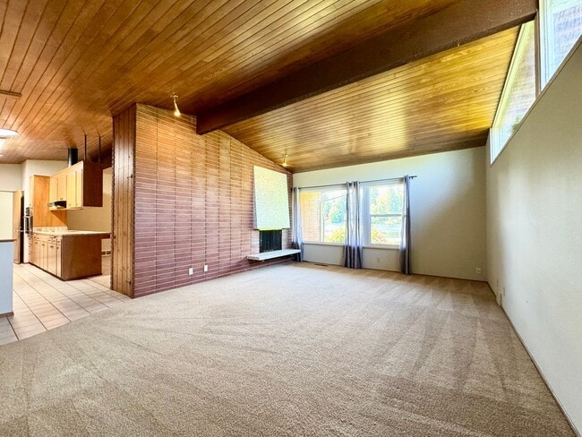 Photo - Lake Boren Waterfront Home ~ Newcastle