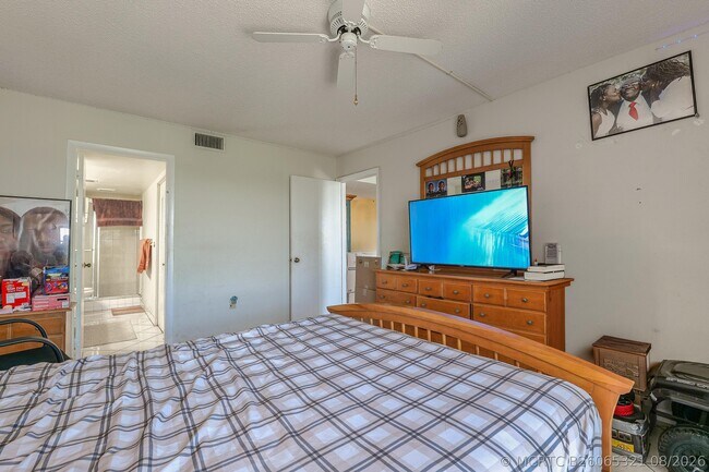 Photo - 5570 NW 44th St Unit 509A