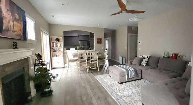 Photo - 3415 S Garibaldi Pl