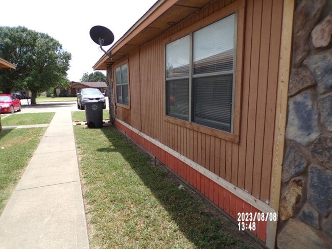 Photo - 6109 NW Elm Ave