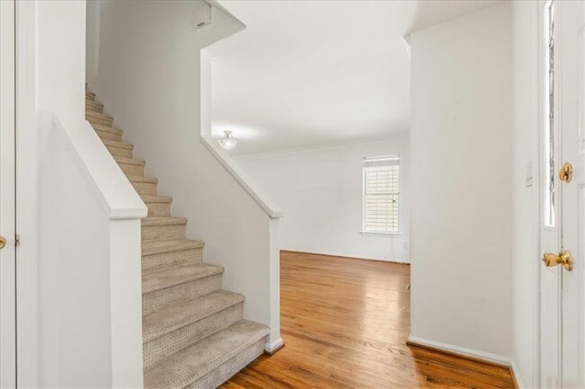 11190 Abbotts Station Dr