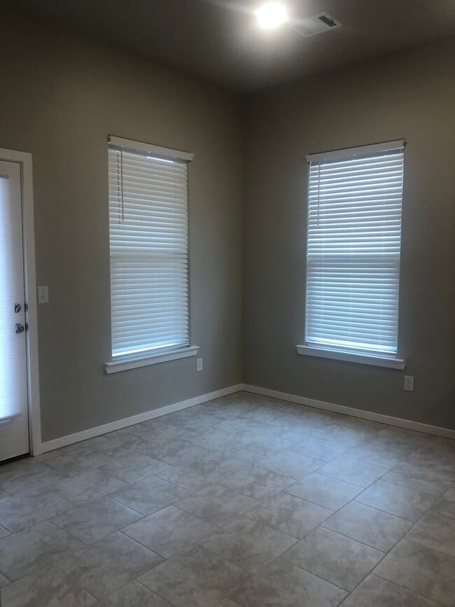 Photo - Brand New Home in Hertiage Hills 3/2/2