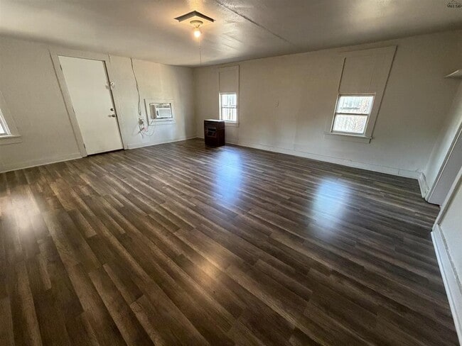 Building Photo - 2115 Princeton Ave