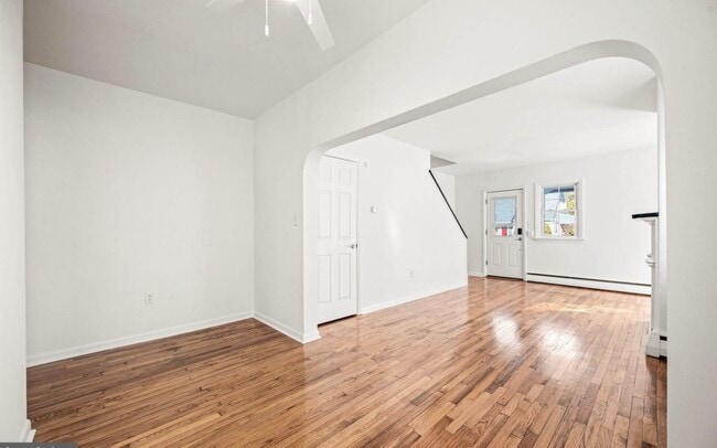 Photo - 228 Church St