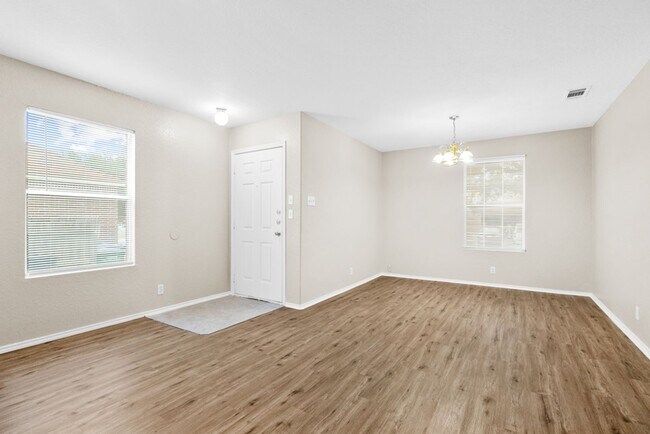 Photo - 4811 Georges Farm