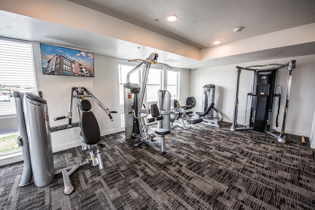 @2100 Apartments