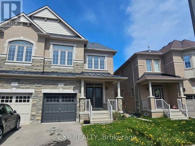 Photo - 561 Settlers Rd W