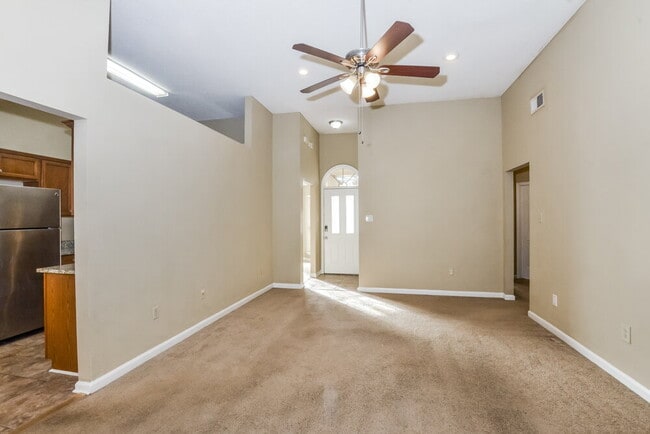 Photo - 5780 Lancaster Dr