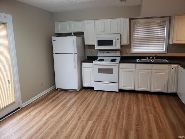 Photo - 2647 E Olson Dr