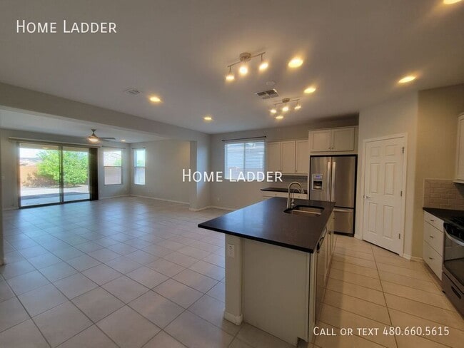 Photo - 25932 W Quail Ave