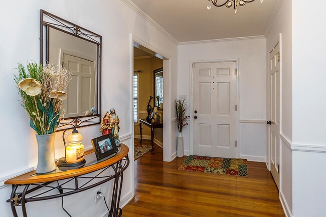 Photo - 304 Barnes Mill Rd