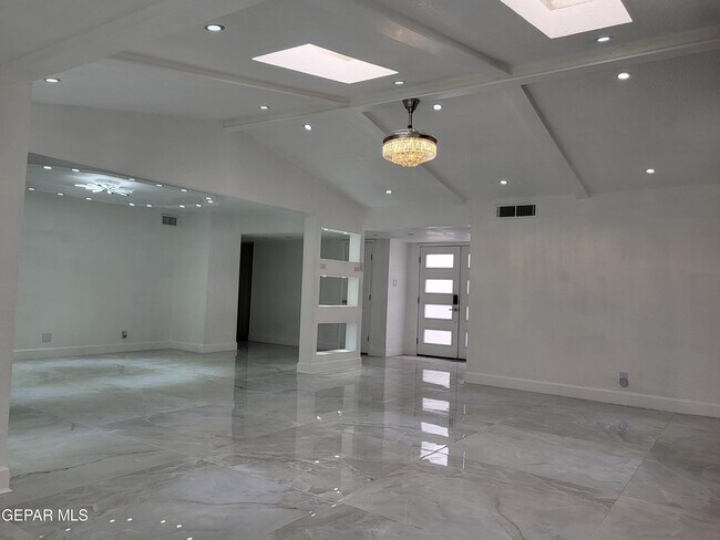 Photo - 806 Cortijo Dr