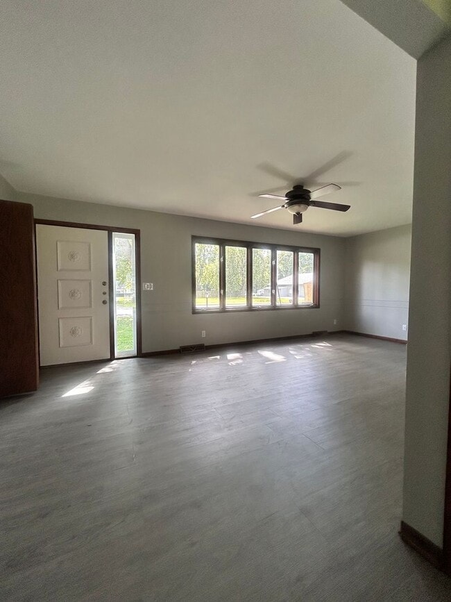Photo - 1426 Cameron St Apartment Unit Upper