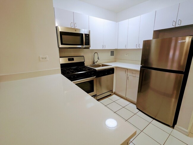 Photo - 235 W 22nd St Unit 3N