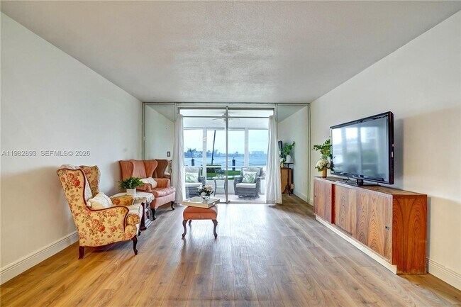 Photo - 3020 Marcos Dr Unit S108