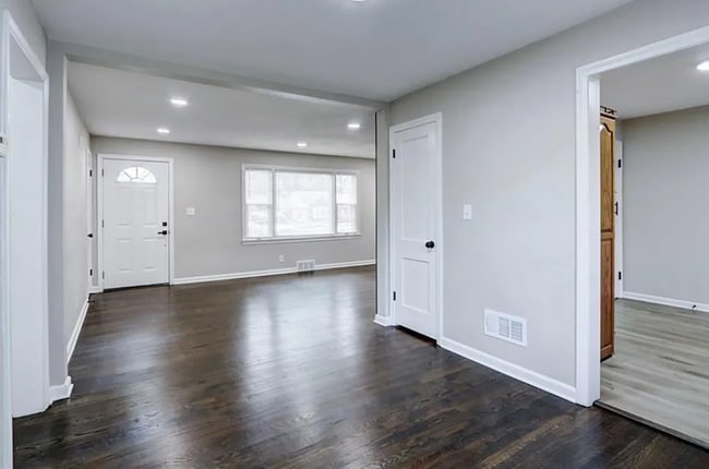 Photo - Welcome to this charming residence!