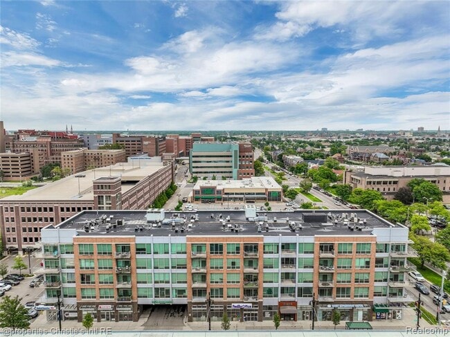 Building Photo - 3670 Woodward Ave Unit 202