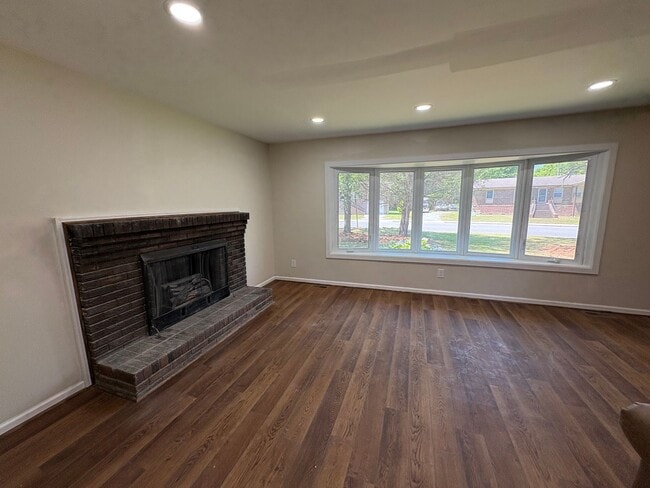 Photo - 1728 Washington St