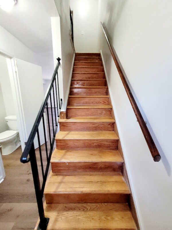 Photo - 8 Bainbridge Ave