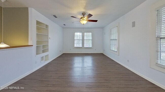 Photo - 2210 Myra St Unit 3