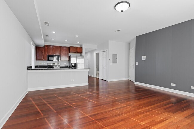 Photo - 7367 N Ashland Blvd Unit 2