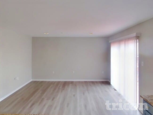 Photo - 3654 Waterwheel Square