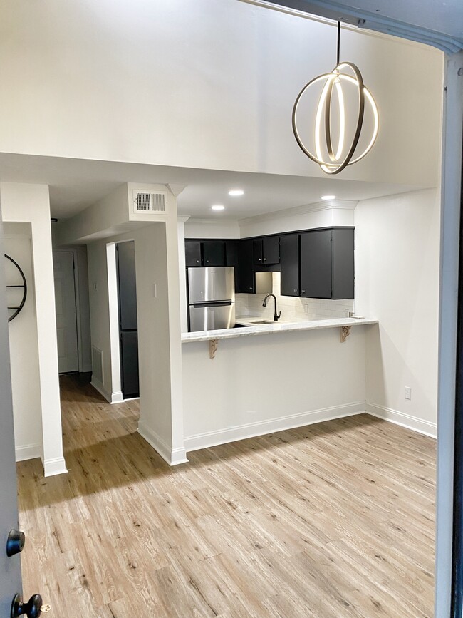 Photo - 3308 Northview Dr Unit Fondren Loft