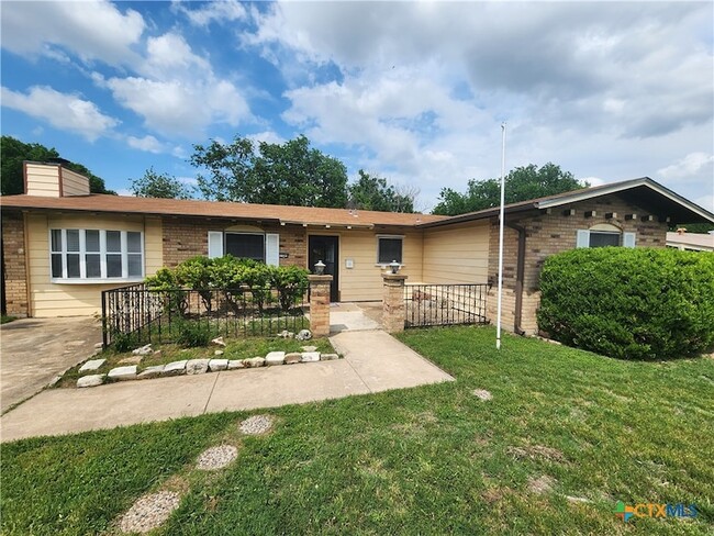 Photo - 1509 Ronstan Dr House