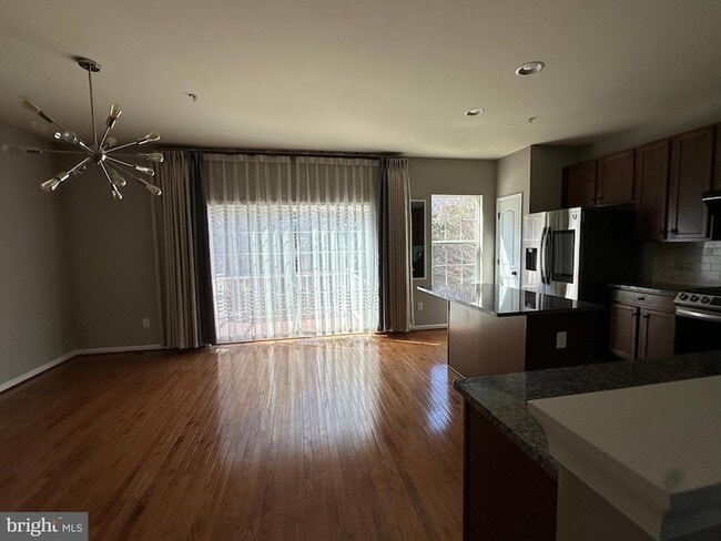 Photo - 525 S Twin Lakes Blvd