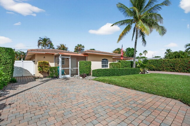 Photo - 3207 Marine Dr