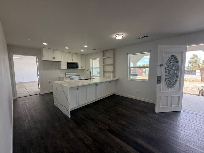 Photo - 12977 Cactus St