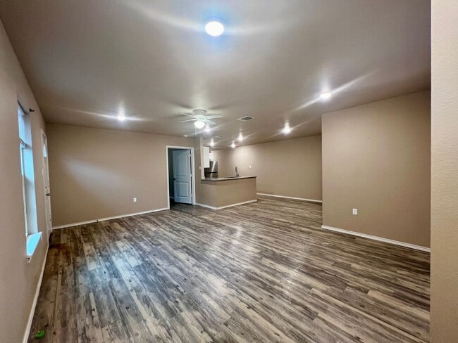 Photo - 1013 Preston Trails