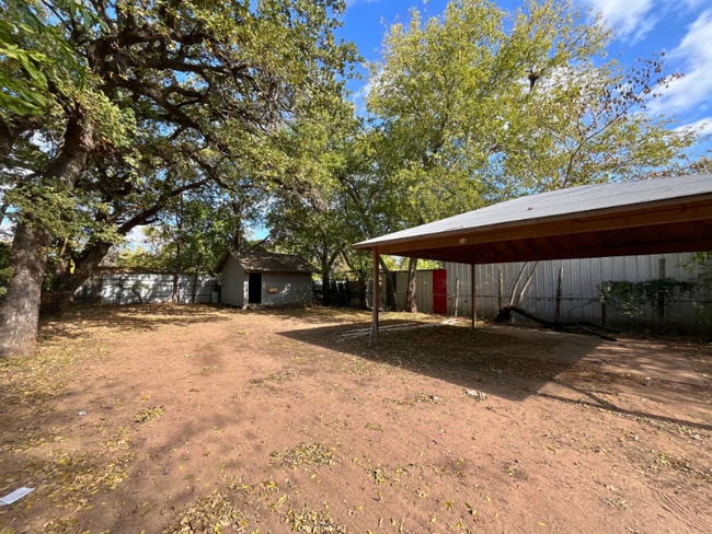 Photo - 3913 Chenault St