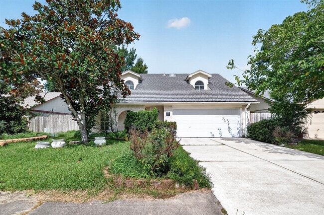 Photo - 1119 Pinecroft Dr