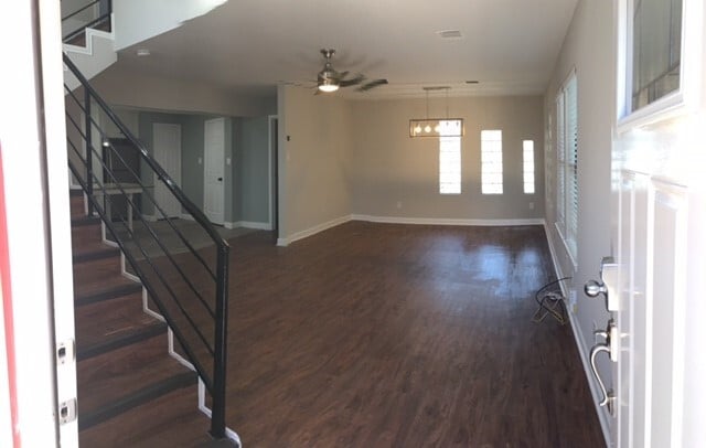 Photo - 7235 Avenue C