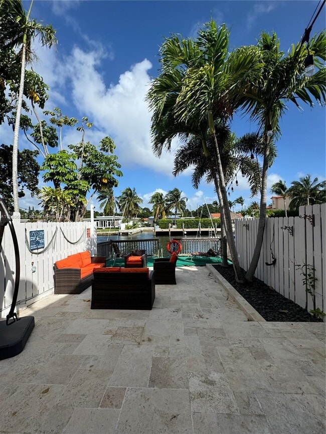 Photo - 2219 NE 123rd St