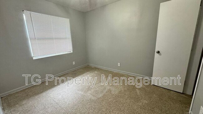 Photo - 7459 Grant Ave