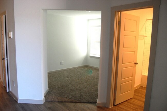 Photo - 7702 Sleek Flock Ln