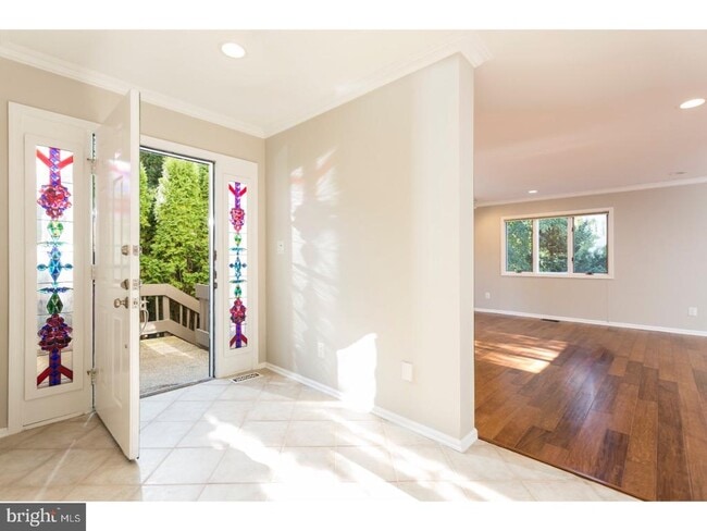 Photo - 11 Lexington Ct