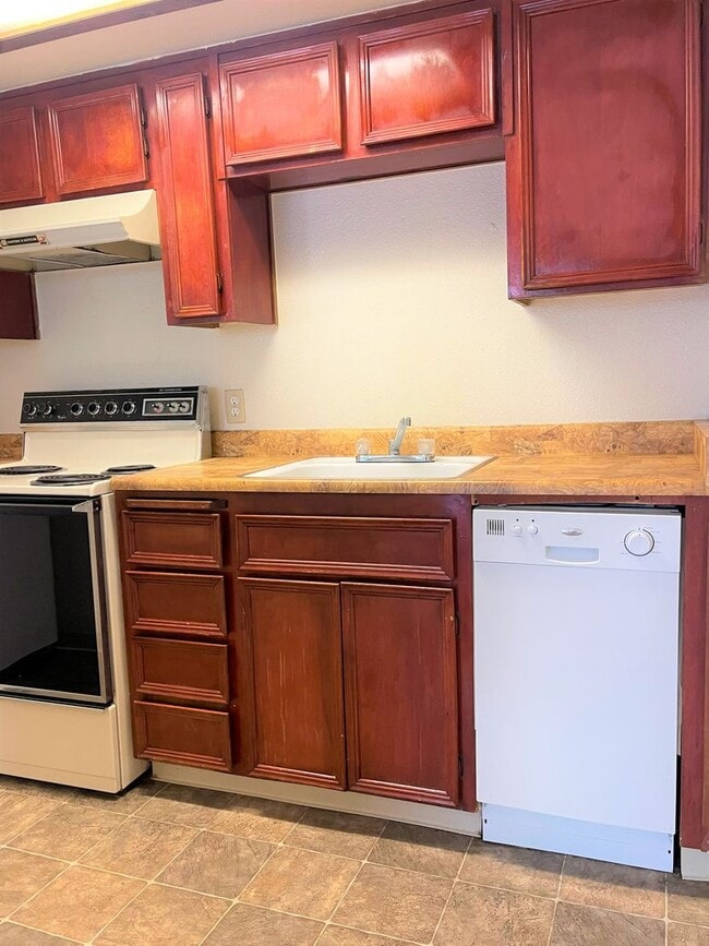 Condo in the most desired gated community ... - Condo in the most desired gated community ...
