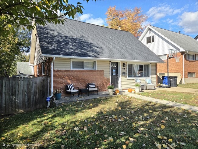 Photo - 108 N Gladden St