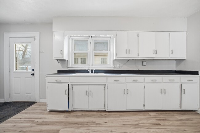 Photo - 1843 Ohio Ave