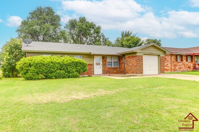 Photo - 4910 NW Pollard Ave