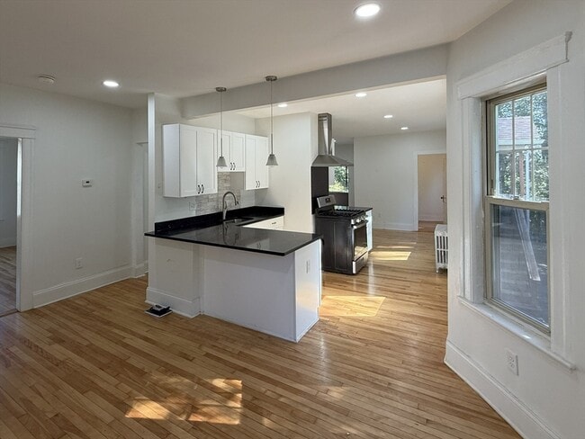 Photo - 33 Richards St Unit 1