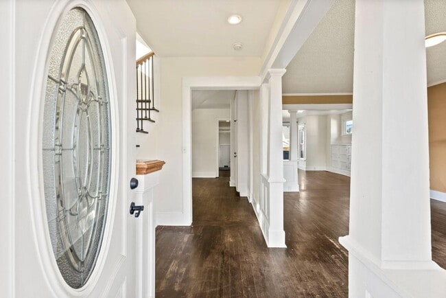 Photo - Spacious 3-Bed Tacoma Home w/ Office, A/C,...